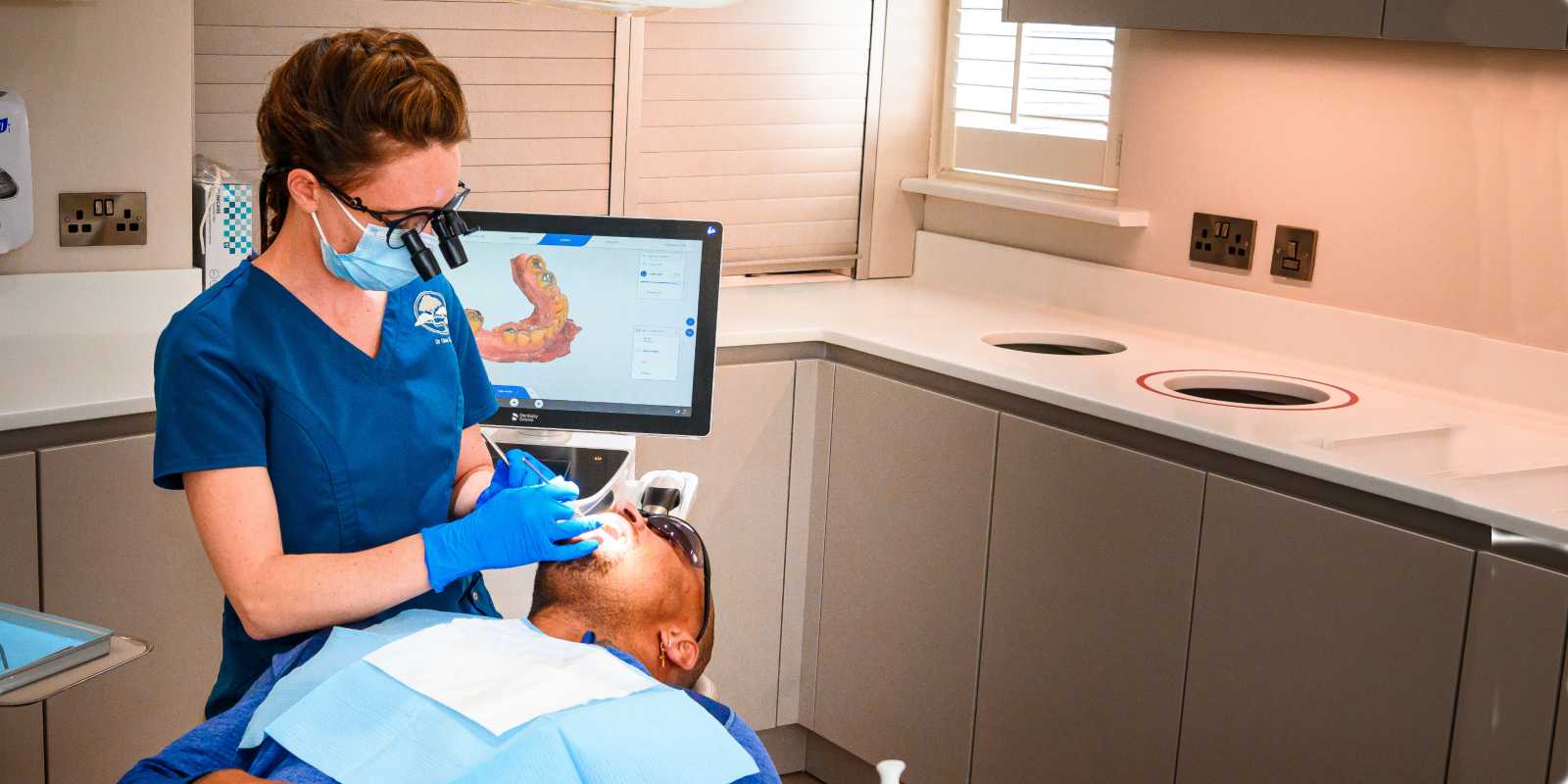 Dentist Dentis