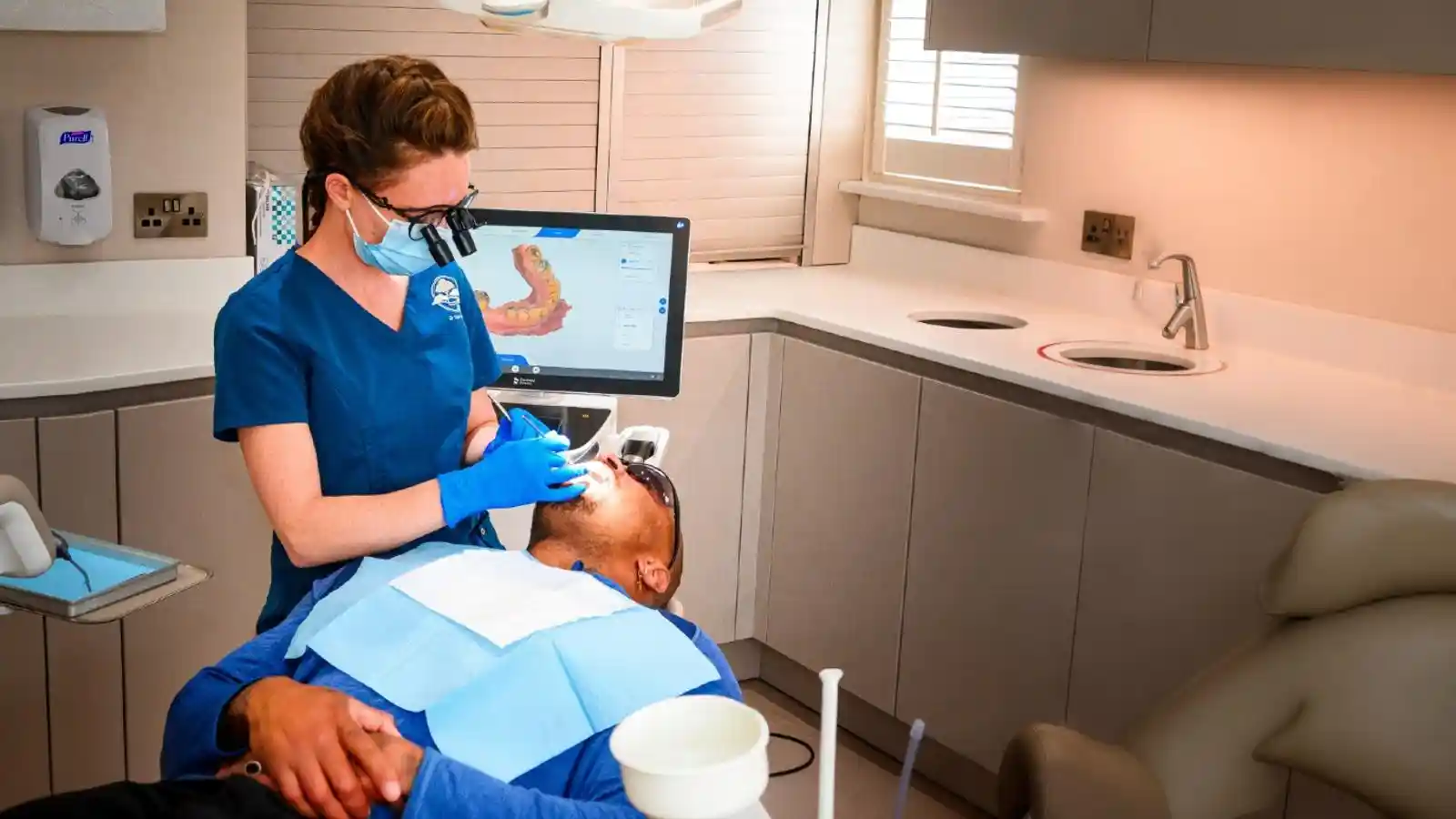 Dentist Dentis