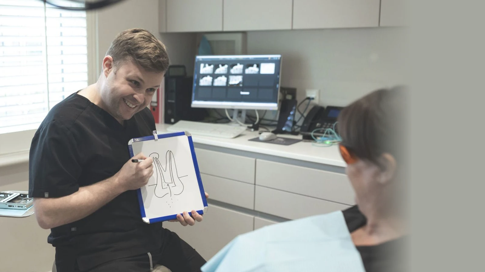 Dentist Dentis
